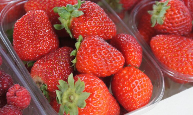 De-Nibyz Foodstuffs, Fruits and Veggies