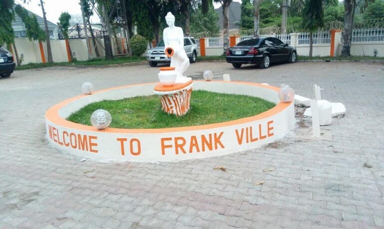 Frankville Hotel & Kazzini Lounge