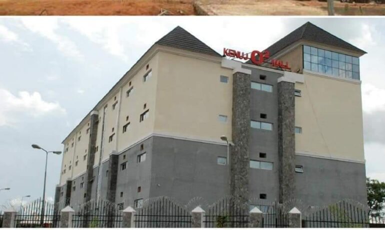 Kenuj O2 Mall & Champagne Lounge 