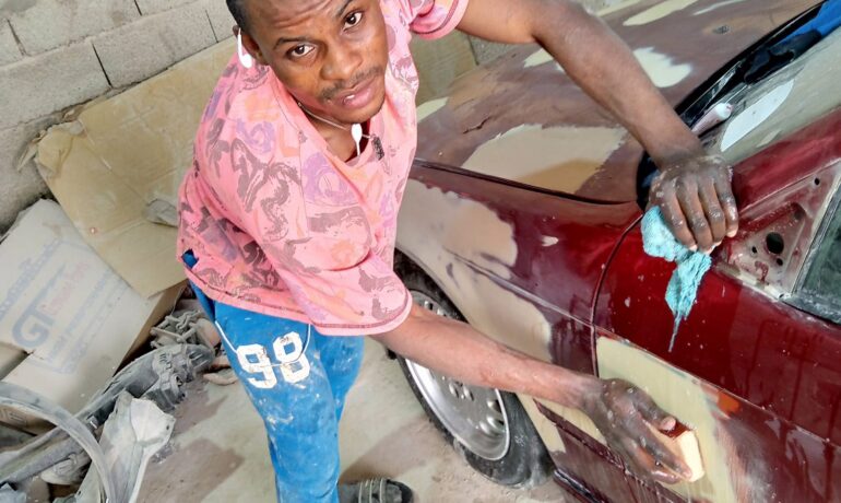 Mayor Auto Spray Painting