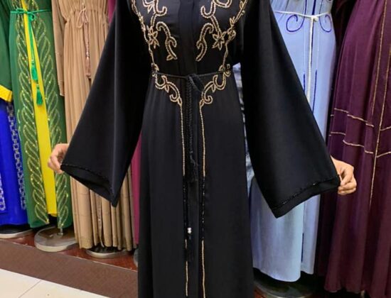 Zaima Abaya Lounge