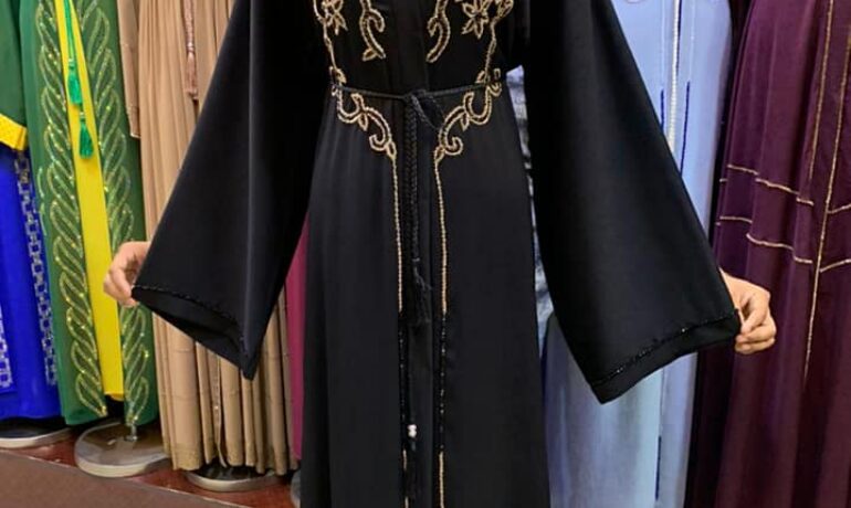 Zaima Abaya Lounge