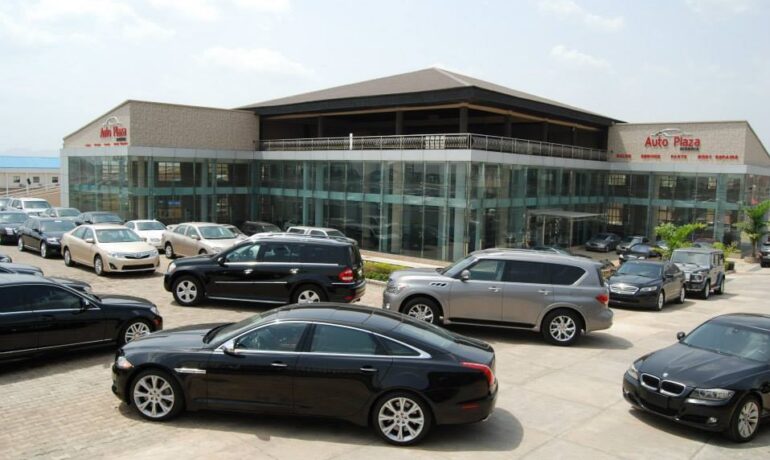 Auto Plaza