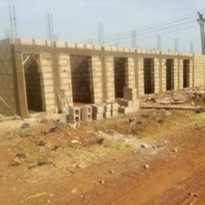 Oluwaseuny Home Contractor – Bricklayer 