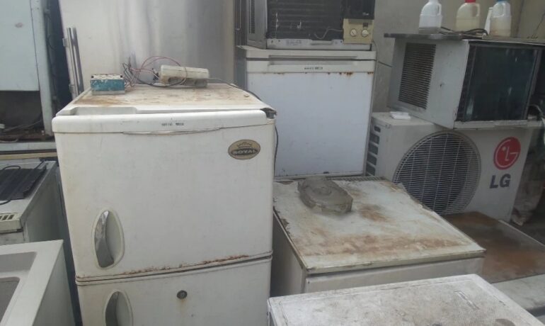 Tayo Tuwase Refrigerator