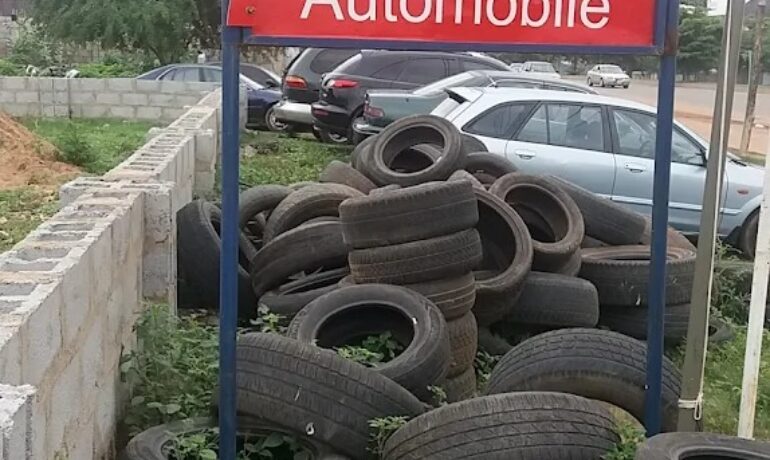 KETT AUTOMOBILE