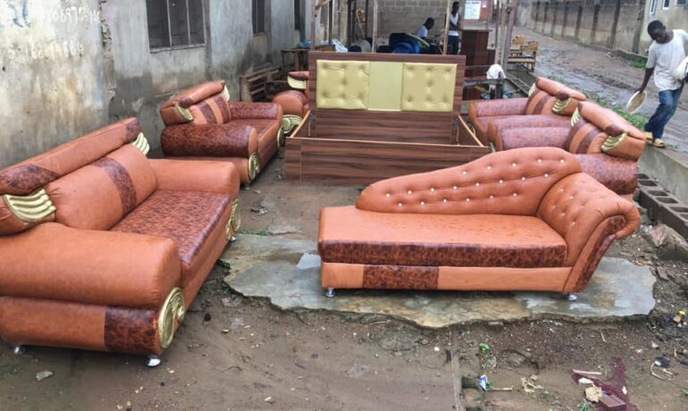 Kazmolad Carpenter and Furniture Work Link