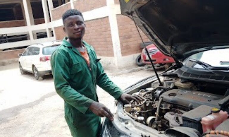 Nyako Hybrid Auto Maintenance