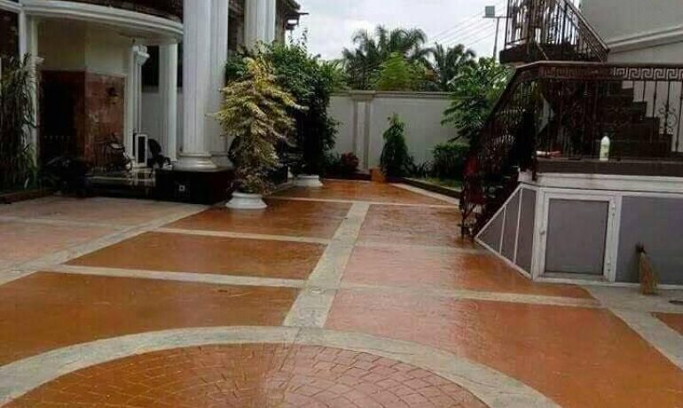 Oluwanisola Carpenter and Building Contractor