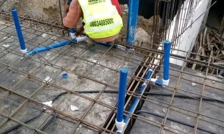 Salos Plumber