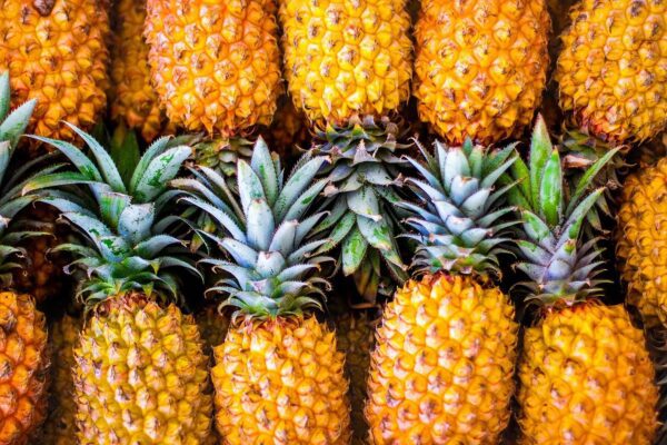 Large Pineapple PER ONE