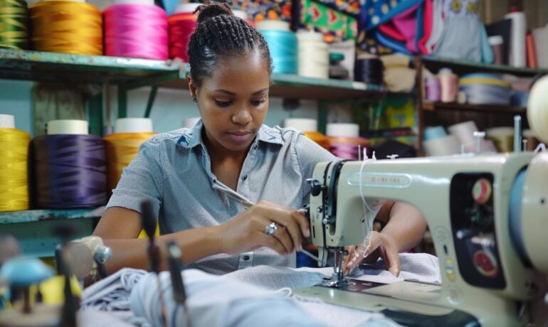 ENGINEER MAX JOE – EXPERT SEWING MACHINE REPAIR