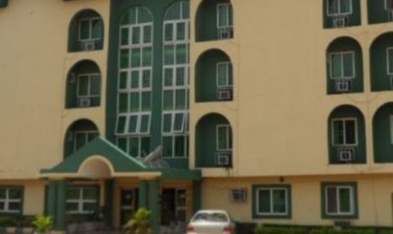 Crispan Hotel