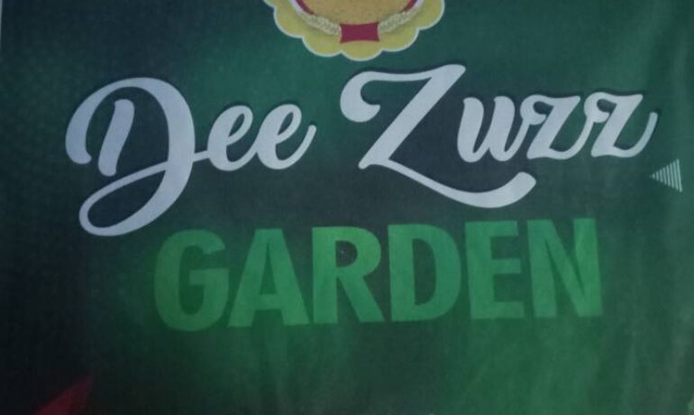 Dee-Zuzz Garden, Bar & Lounge –  Dee Zuzz Hotel