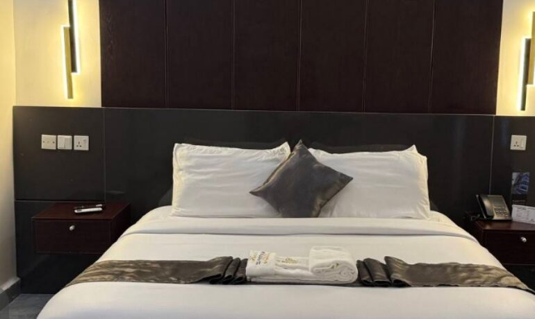 El-Patevadan Hotel & Suites LTD
