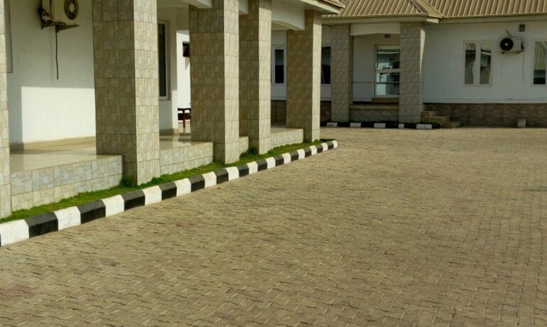 Engratia Hotels