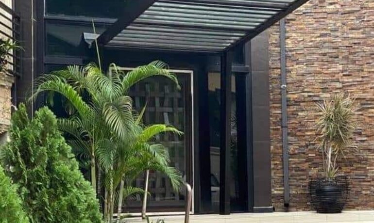 Gramercy PLACE Exclusive HOTEL