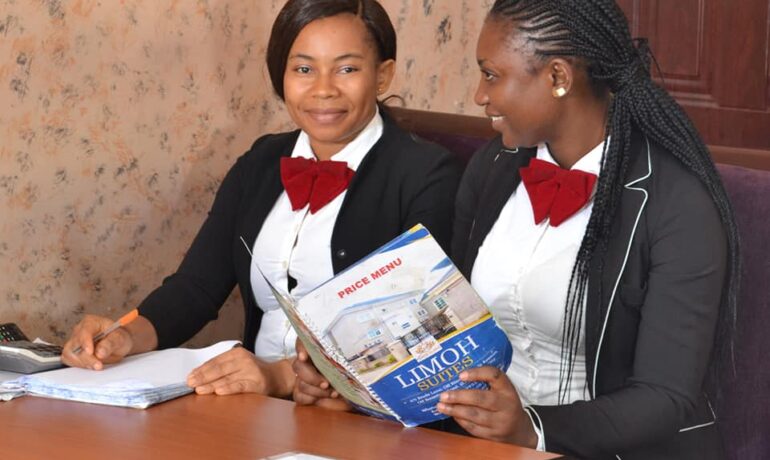 LIMOH SUITES