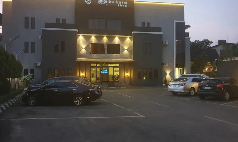Malibu Hotel and Suites