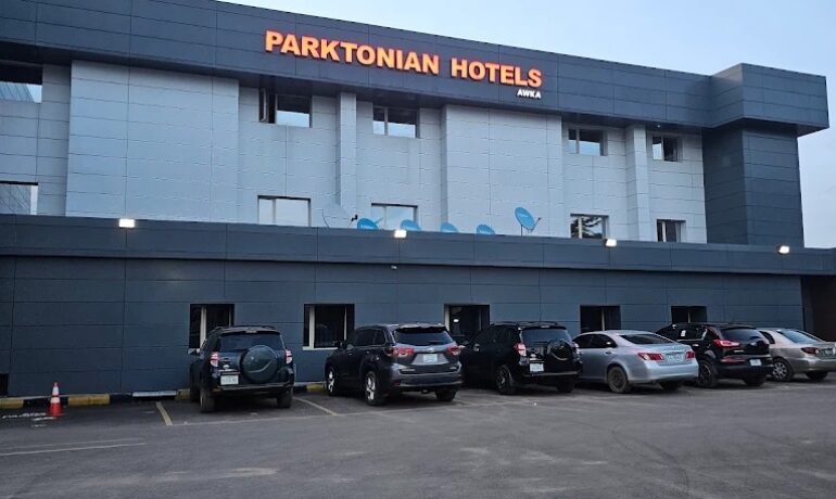 Parktonian Hotel, Awka