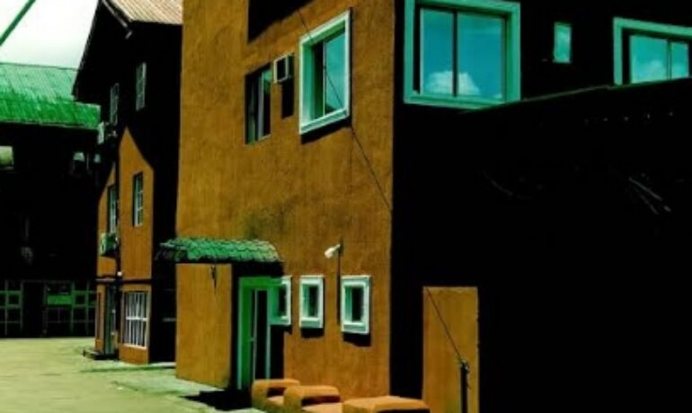 Peretimi Hotel