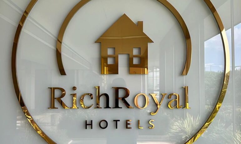 RichRoyals Hotel