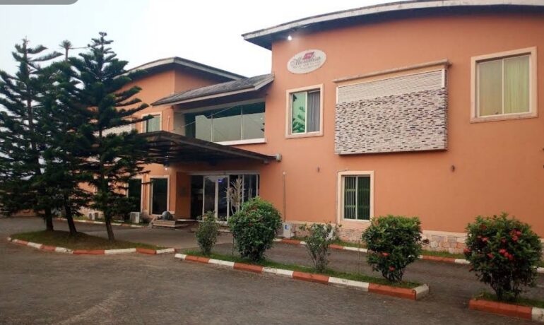 The Monalisa Hotel and Suites
