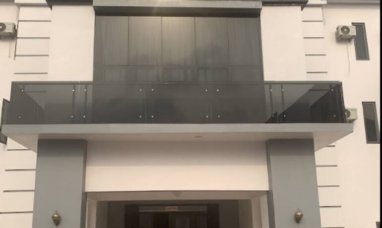 Villa Grande Hotel Awka