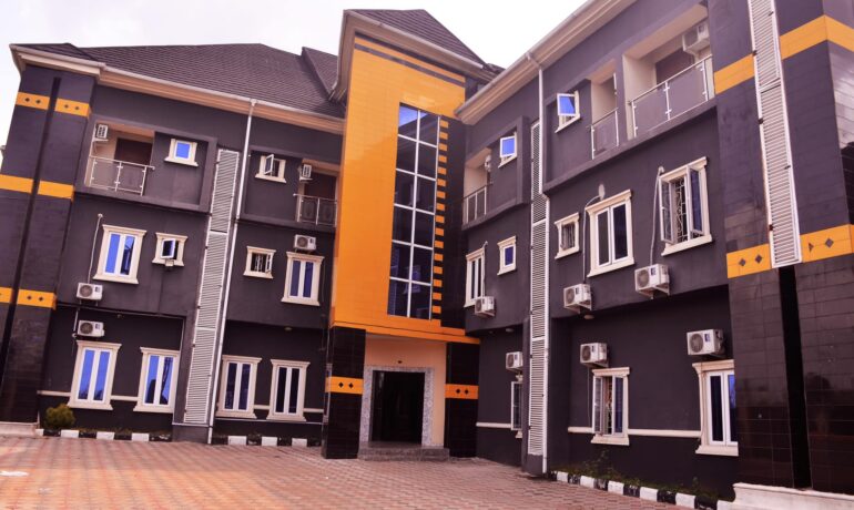 Zico Montee Carlo Hotel & Suite