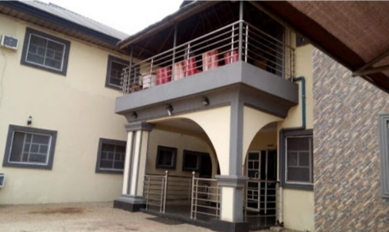 Ahanor Hotel & Suites