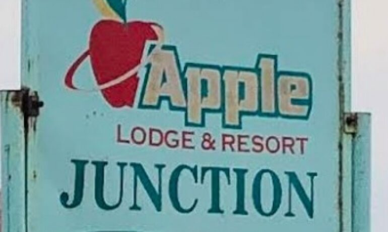 Apple Lodge & Resort