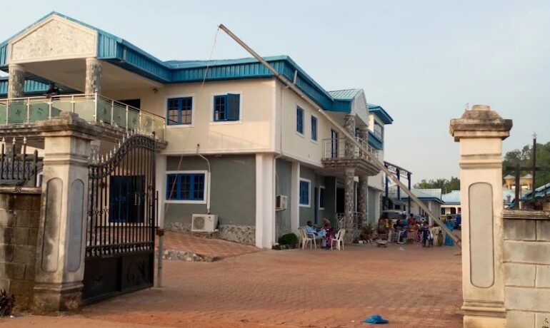Arede Royal Hotel & Suites