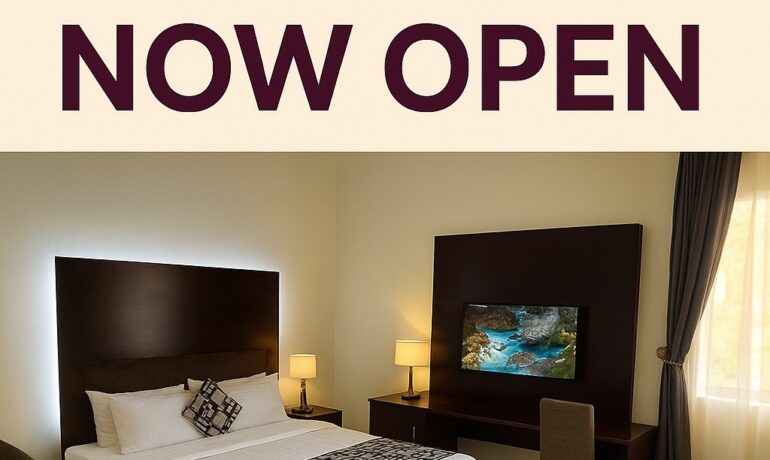 Axari Hotel & Suites