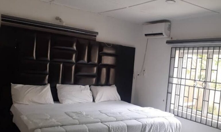 Biddex Lodge & Hotels