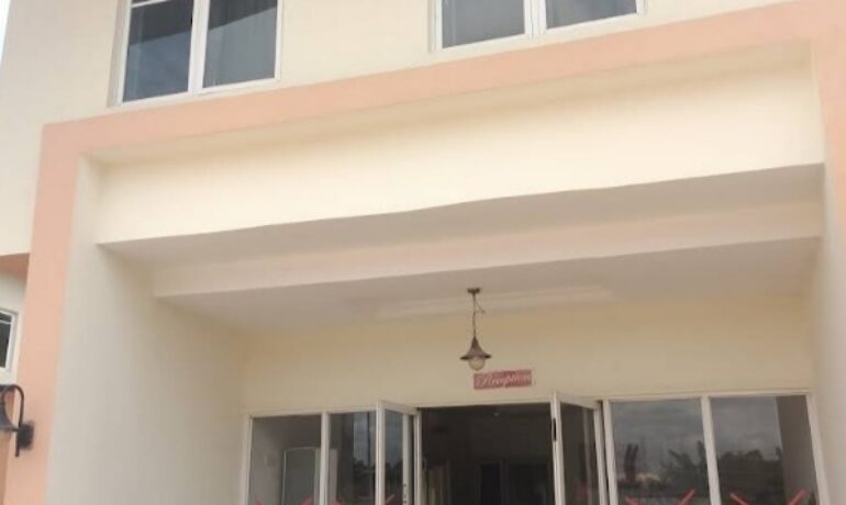 Bora Hotel