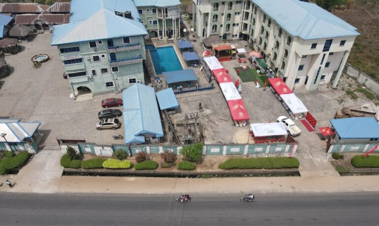 Club Lococoon – Lococoon Hotel