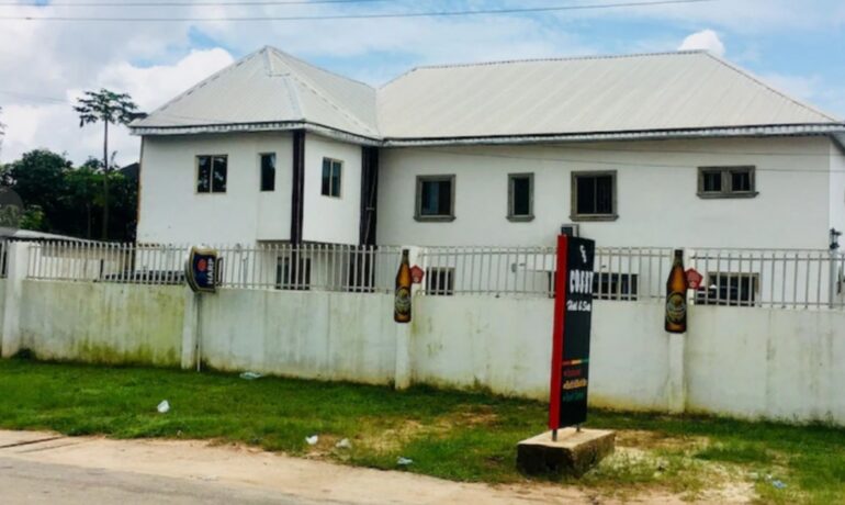 Cossy Hotel & Suites