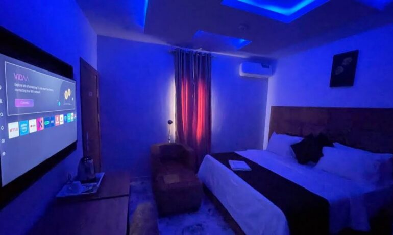 DE EMMALIZ HOTEL AND SUITES