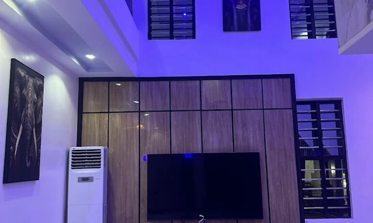 Danzee Apartments And Suites