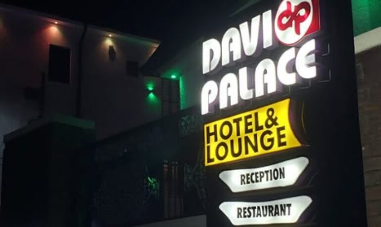 Davi Palace Hotel And Lounge