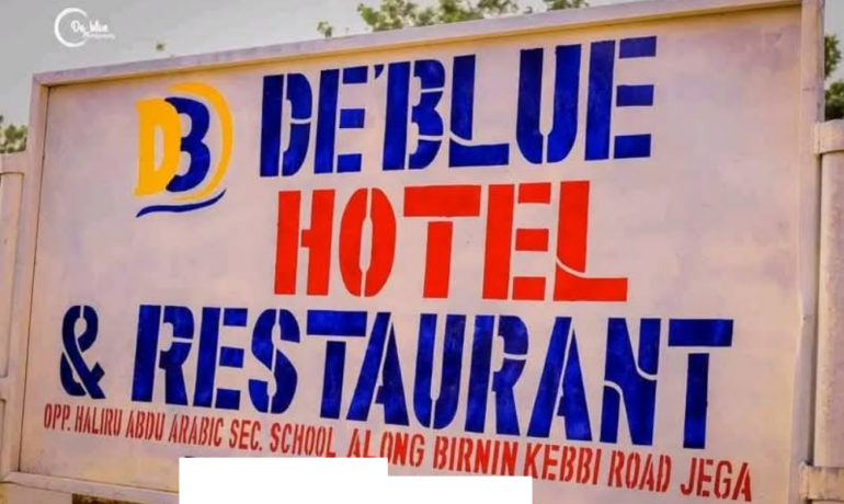 De-Blue Hotel – De Blu – De-Blue Guest Inn (The Blue Hotel)