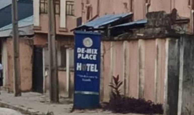 Demix Place