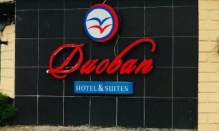 Duoban Hotel And Suites