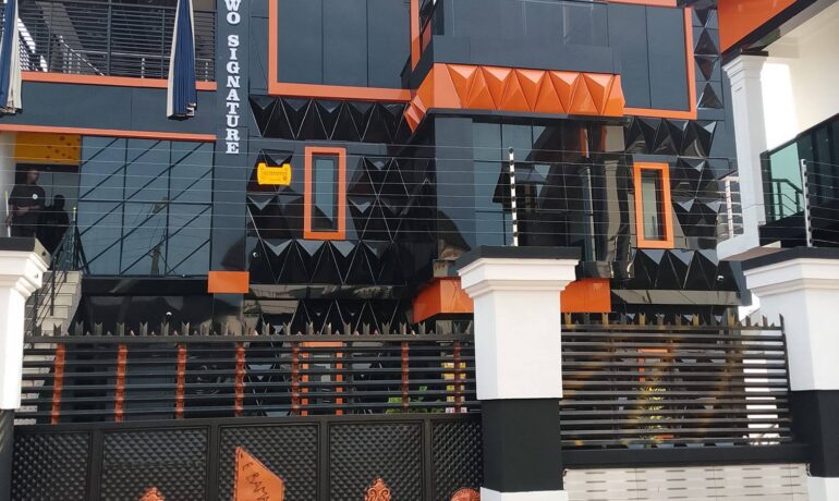 E Bamawo Signature Hotel