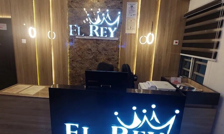 El- Rey Luxury Apartment