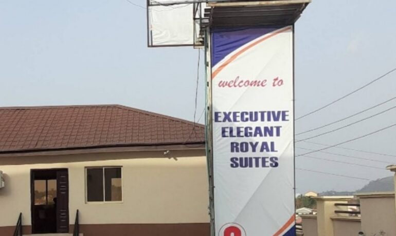 Executive Elegant Royal Suites