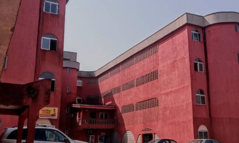 Fenaga Plaza Hotel