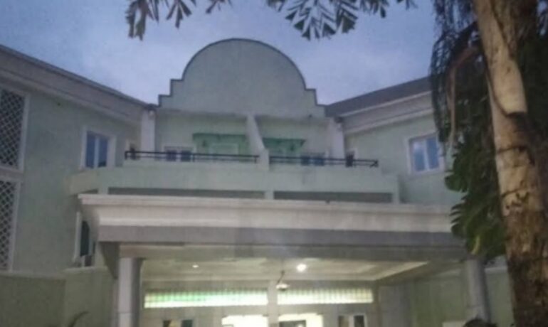 Filani Palace Hotel And Suites