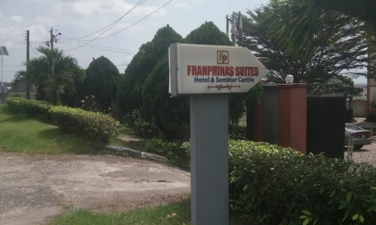 Franphinas Suites And Hotel
