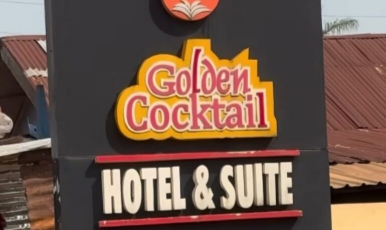 Golden Cocktail Hotel and Suites